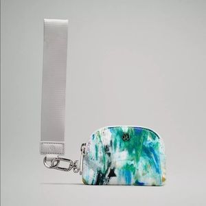 NWT Lululemon Dual Pouch Wristlet